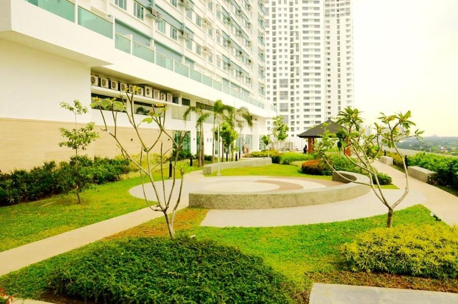 מנילה Affordable Makati Serviced Apartments מראה חיצוני תמונה